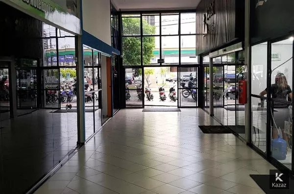 Ótima sala comercial, composta de 02 salas conjugadas, com 77,00 m2 de área privativa,  02...