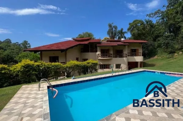 Casa em Condomínio à Venda