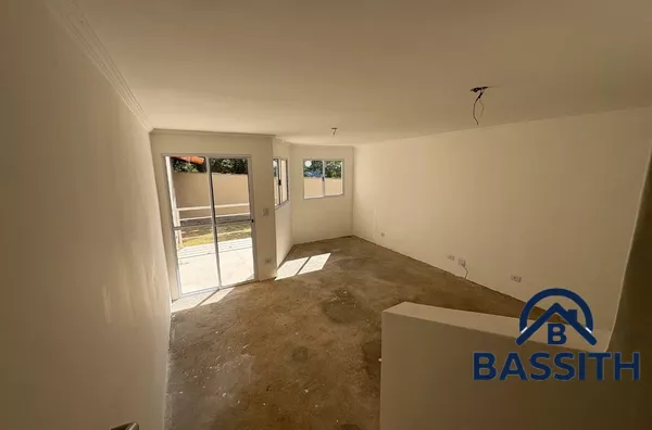 Casa em condomínio à venda!