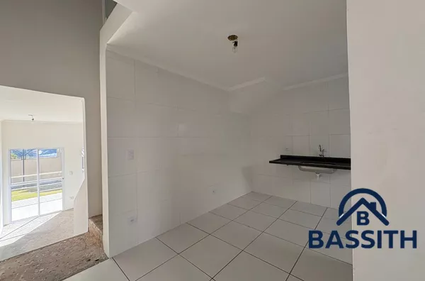 Casa em condomínio à venda!