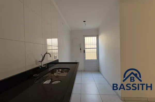 Casa em condomínio à venda!