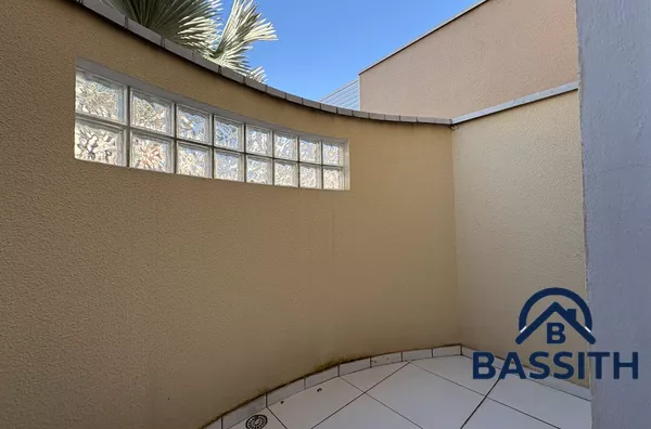 Casa em condomínio à venda!