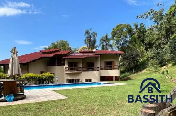 Casa em Condomínio à Venda