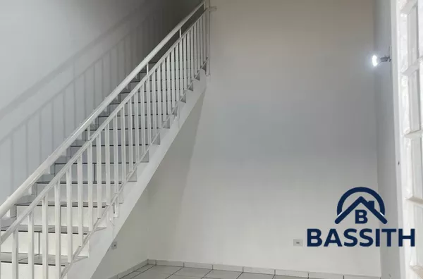 Sala para locação!