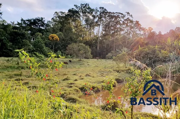 Terreno à Venda