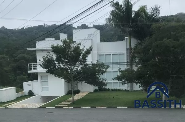 Casa em condomínio para Locação e Venda!