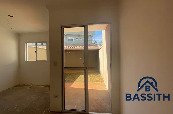 Casa em condomínio à venda!