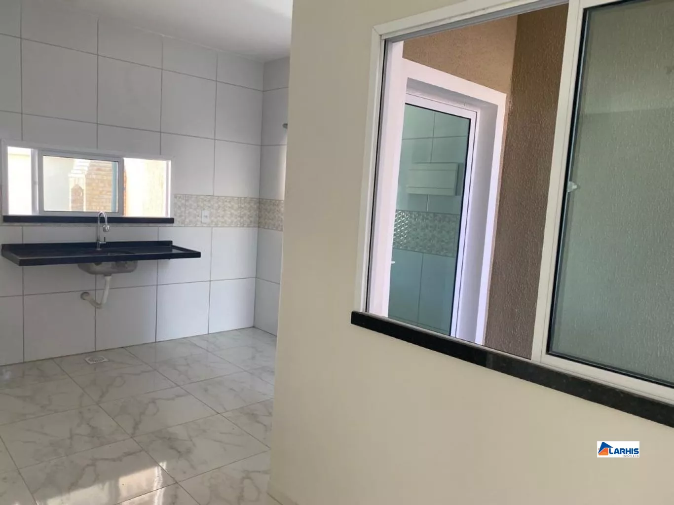 Casa à venda com 3 quartos, 130m² - Foto 4