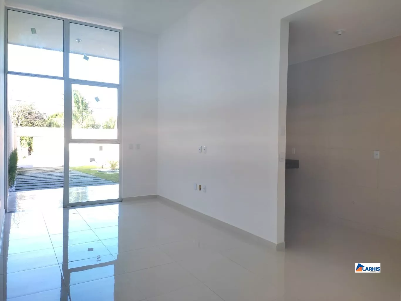 Casa à venda com 3 quartos, 107m² - Foto 3