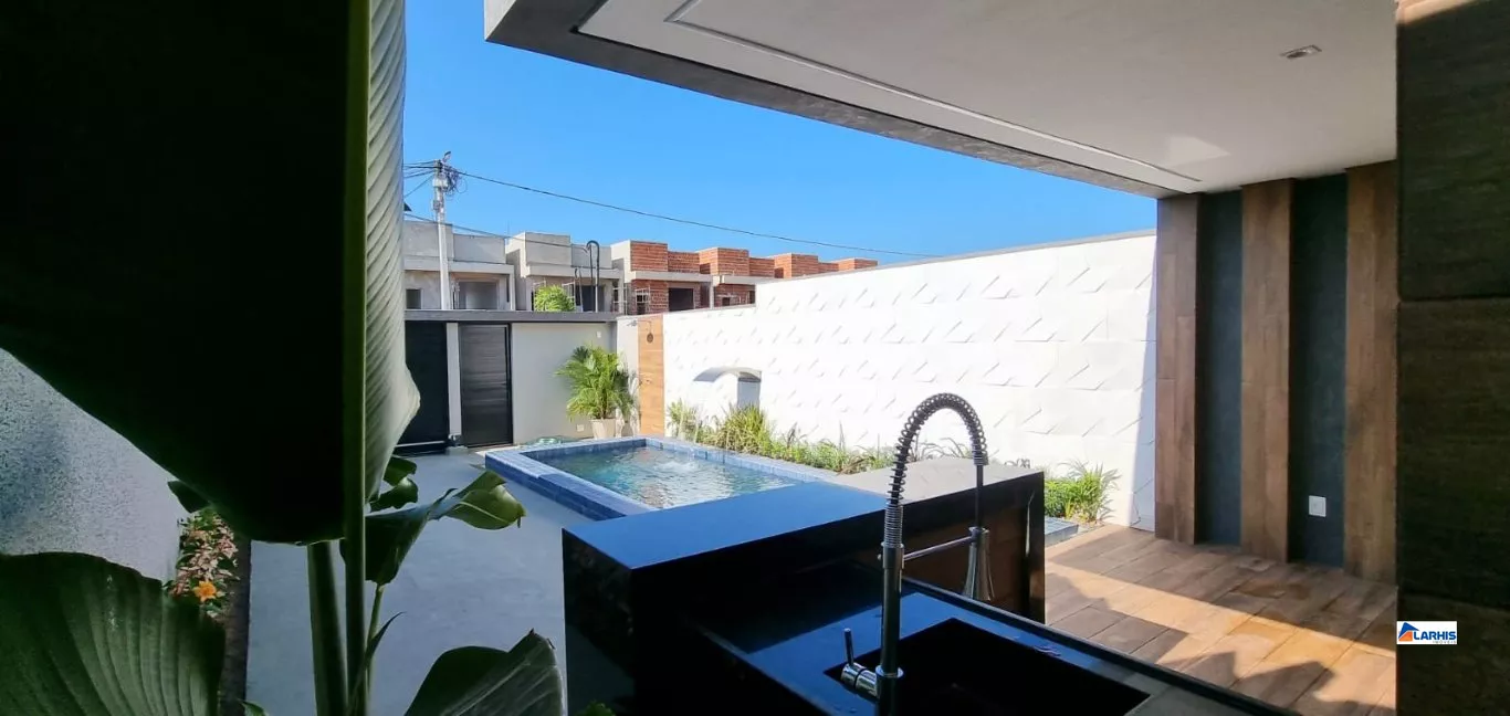 Casa à venda com 3 quartos, 100m² - Foto 7