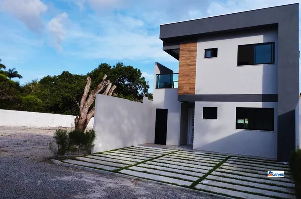 CASA , 4 QUARTOS , CENTRO , EUSÉBIO