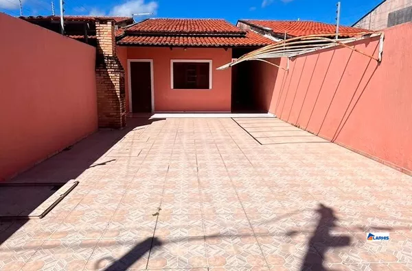 CASA A VENDA NO BARROCÃO