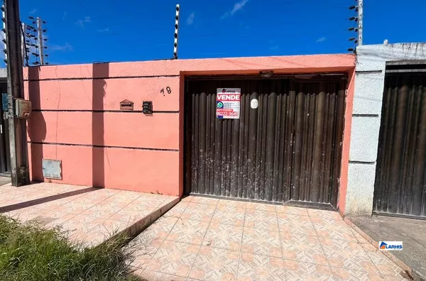 CASA A VENDA NO BARROCÃO
