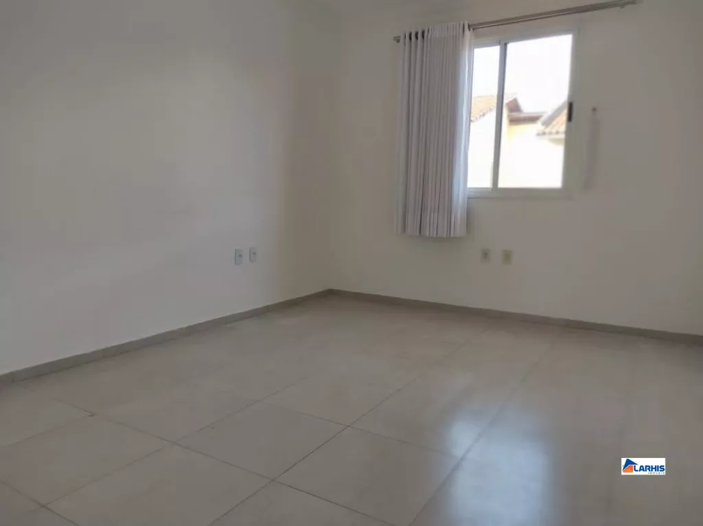 Apartamento à venda com 3 quartos, 136m² - Foto 9