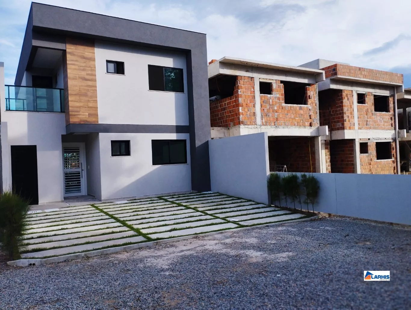 Casa à venda com 4 quartos, 151m² - Foto 4