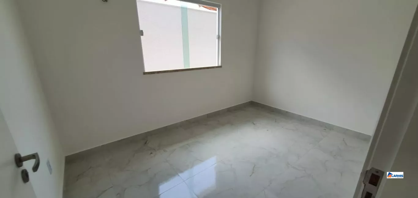 Casa à venda com 3 quartos, 200m² - Foto 13