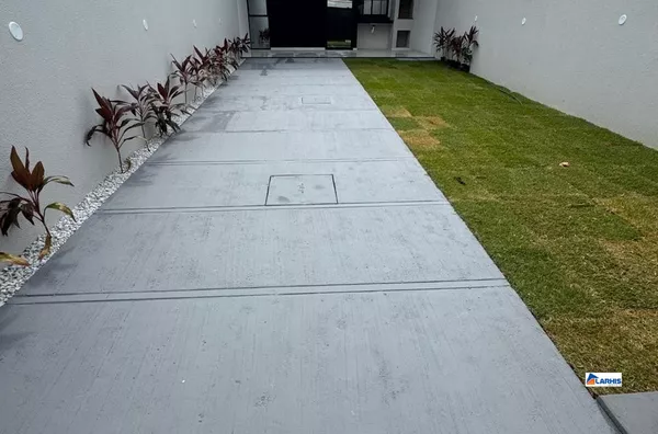 Casa moderna com 3 suítes e varanda gourmet!