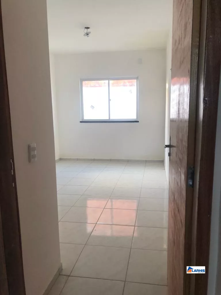 Casa à venda com 2 quartos, 90m² - Foto 7