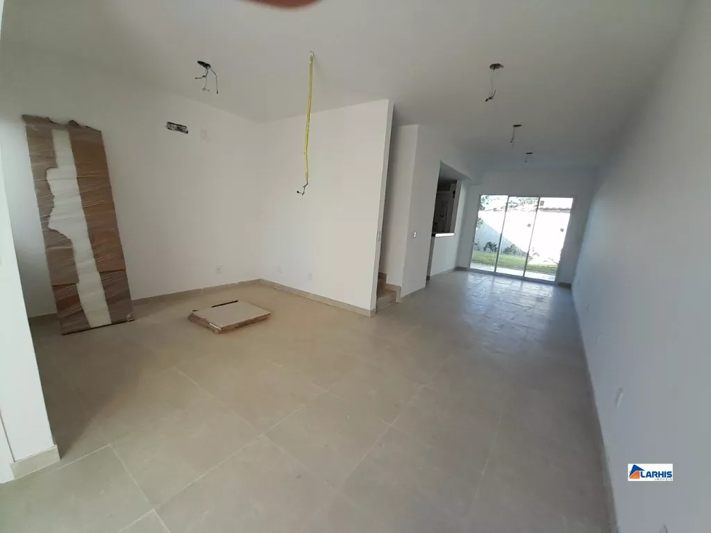 Casa à venda com 4 quartos, 116m² - Foto 7