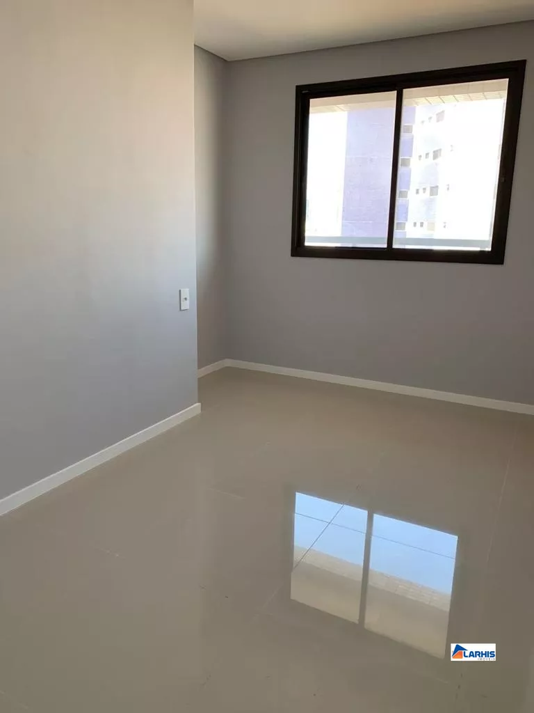 Apartamento à venda com 3 quartos, 123m² - Foto 13