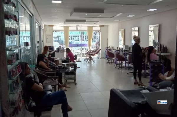 Sala comercial com localizaçao privilegiada, Messejana, Fortaleza