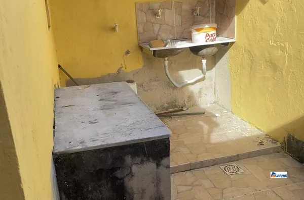 CASA PLANA , 2 QUARTOS , MESSEJANA , FORTALEZA