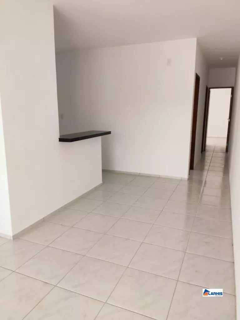 Casa à venda com 2 quartos, 84m² - Foto 5