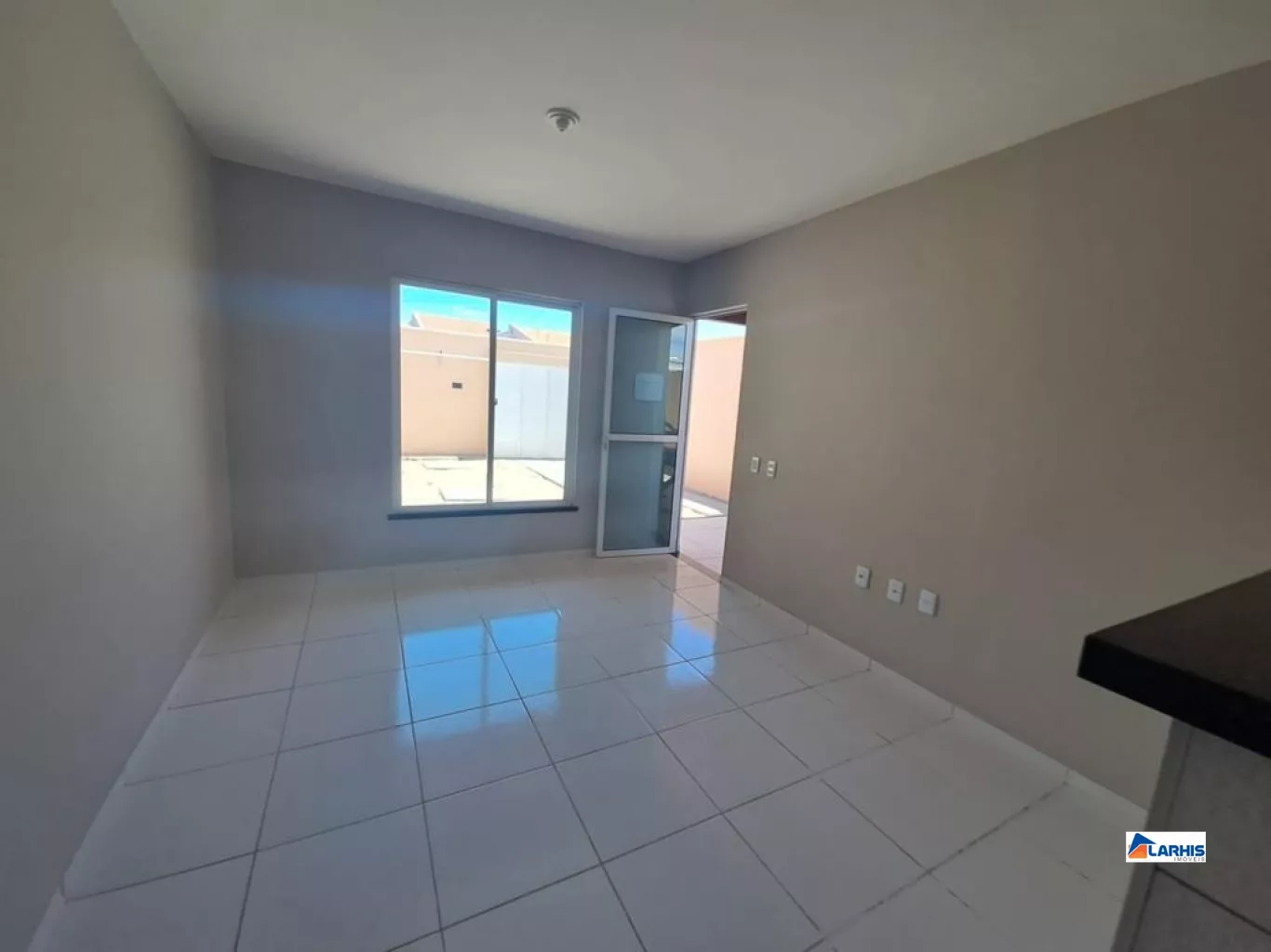 Casa à venda com 2 quartos, 90m² - Foto 6