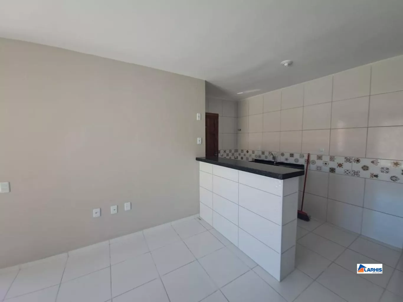 Casa à venda com 2 quartos, 90m² - Foto 8