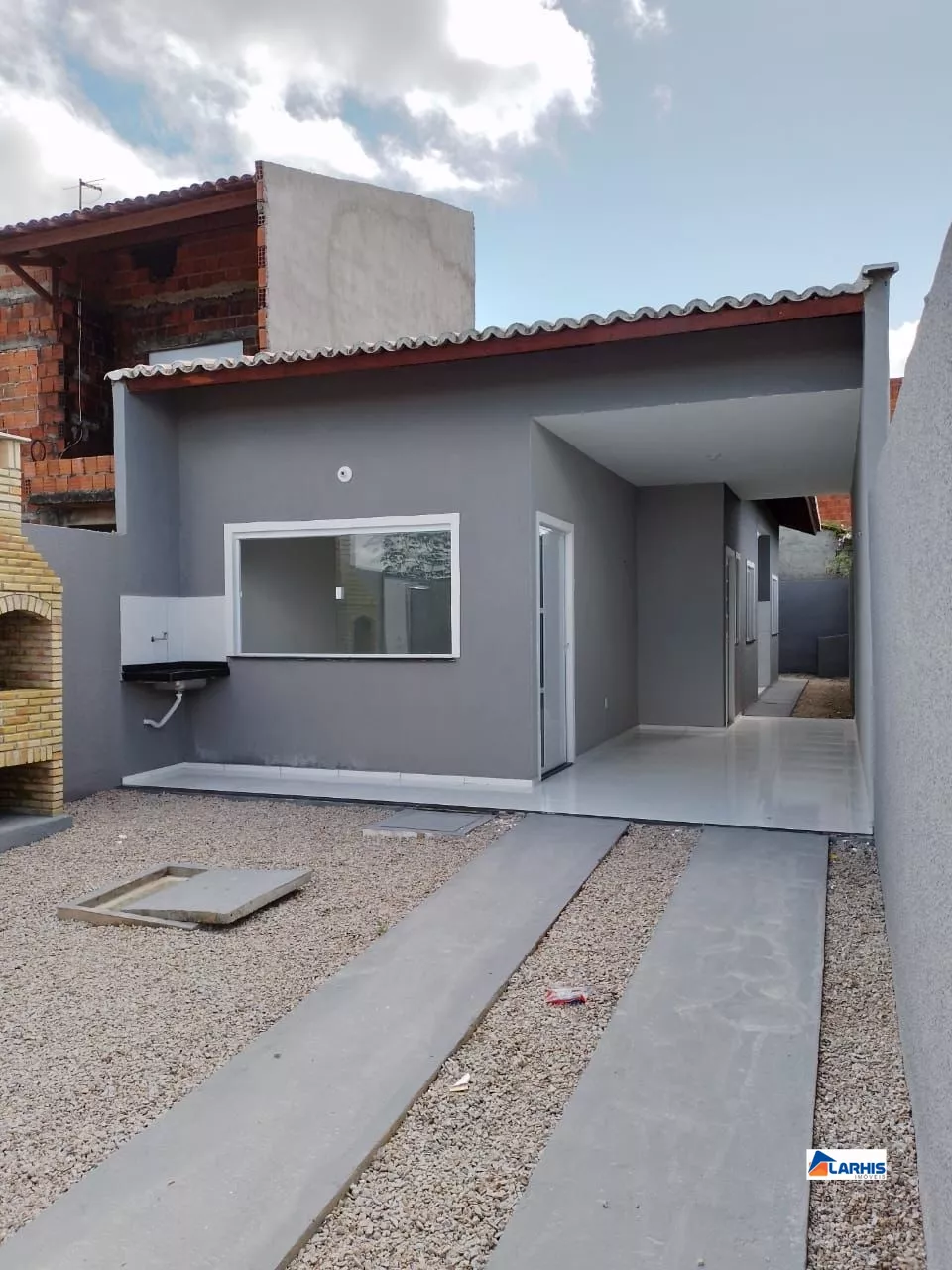 Casa à venda com 2 quartos, 90m² - Foto 2