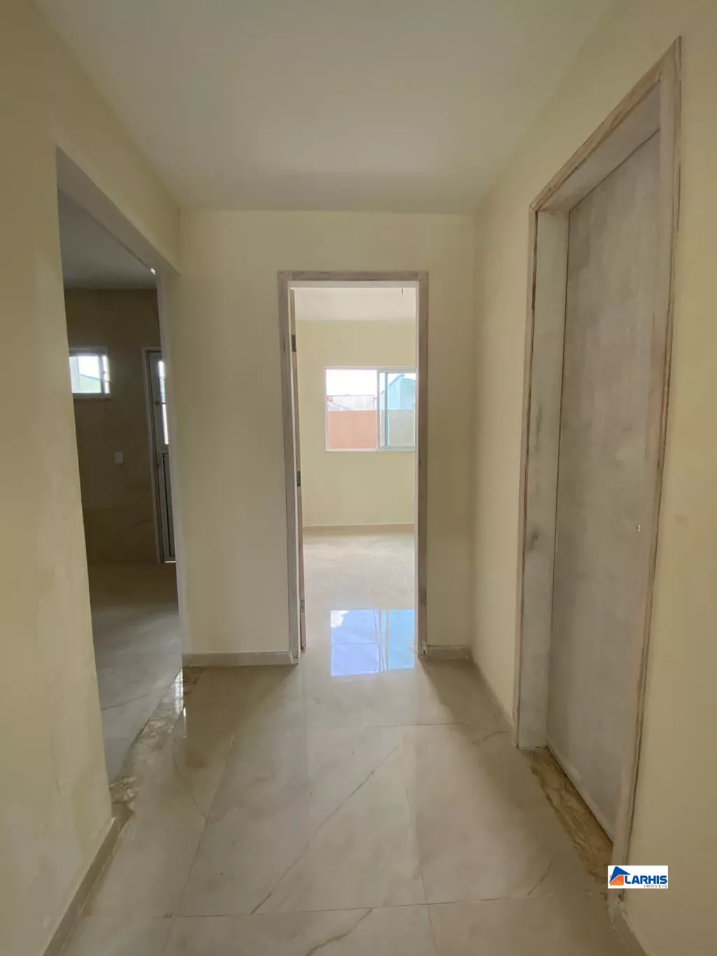 Casa à venda com 4 quartos, 180m² - Foto 7