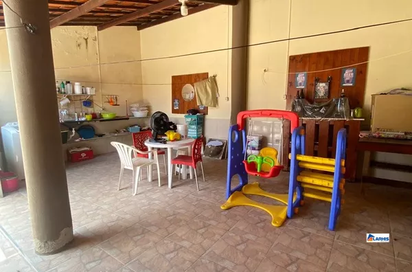 Casa Ampla com 3 Quartos, Suíte e Lazer Completo no Parque Dom Pedro