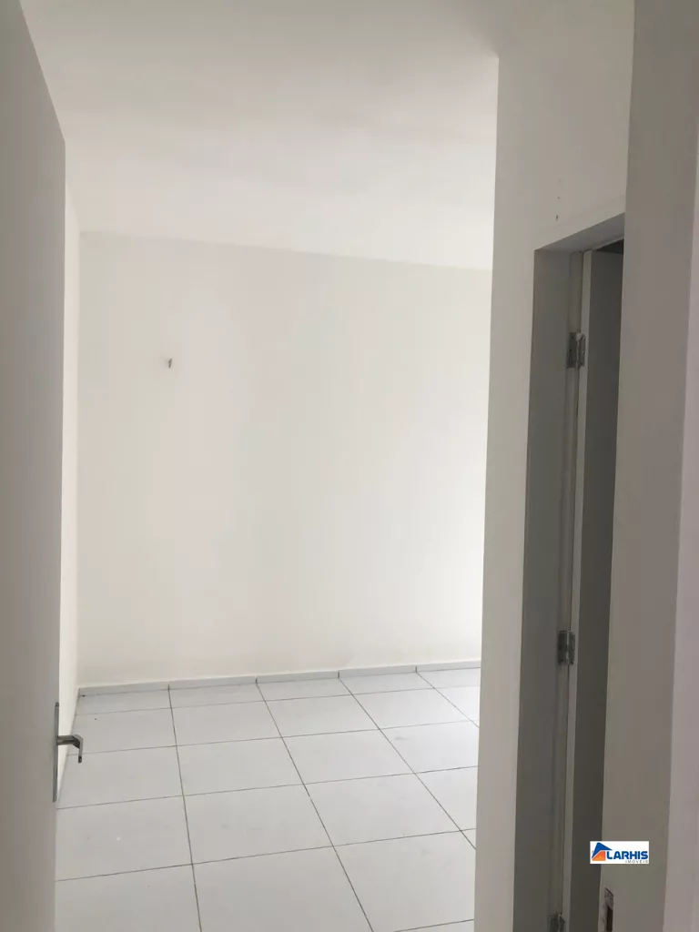 Casa à venda com 2 quartos, 90m² - Foto 11