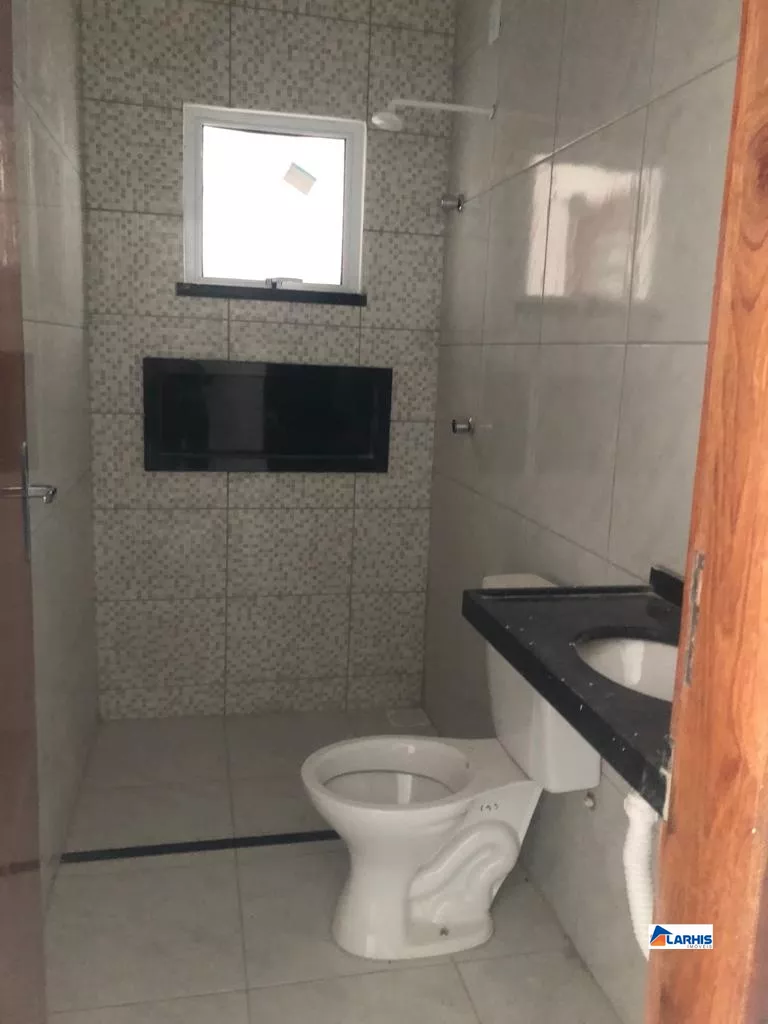 Casa à venda com 2 quartos, 90m² - Foto 11