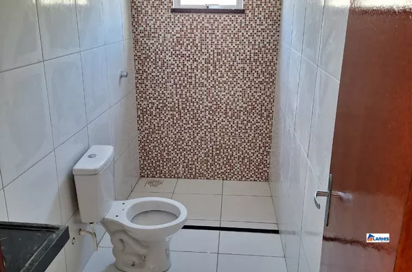 Casa nova no Jardim da Serra – 2 suítes, terreno amplo e documentação inclusa!