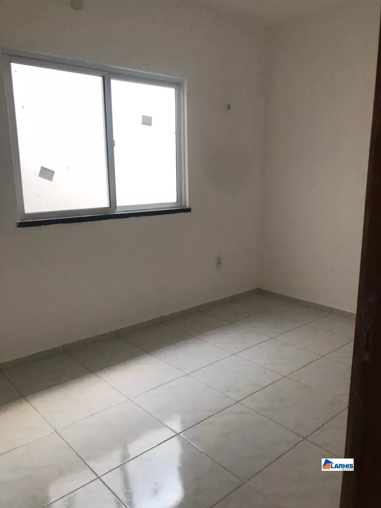 Casa à venda com 2 quartos, 90m² - Foto 8