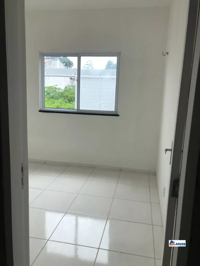 Casa à venda com 2 quartos, 90m² - Foto 12