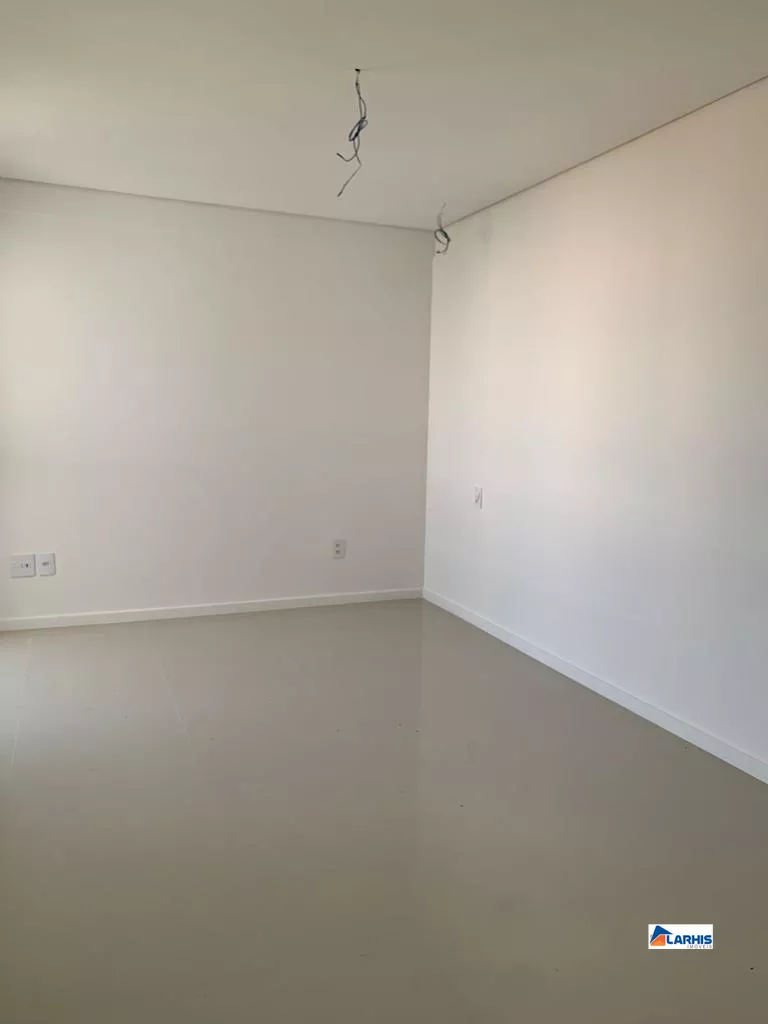 Apartamento à venda com 3 quartos, 123m² - Foto 18