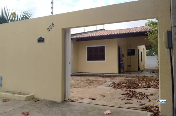 Casa para alugar com 2 quartos no Parque Genezaré