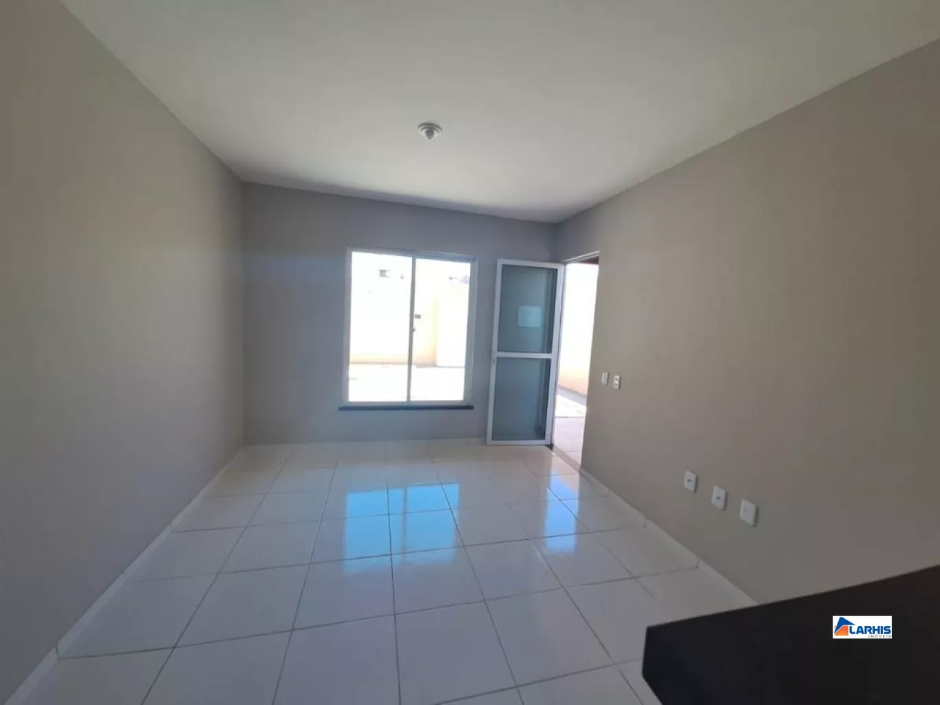 Casa à venda com 2 quartos, 90m² - Foto 7