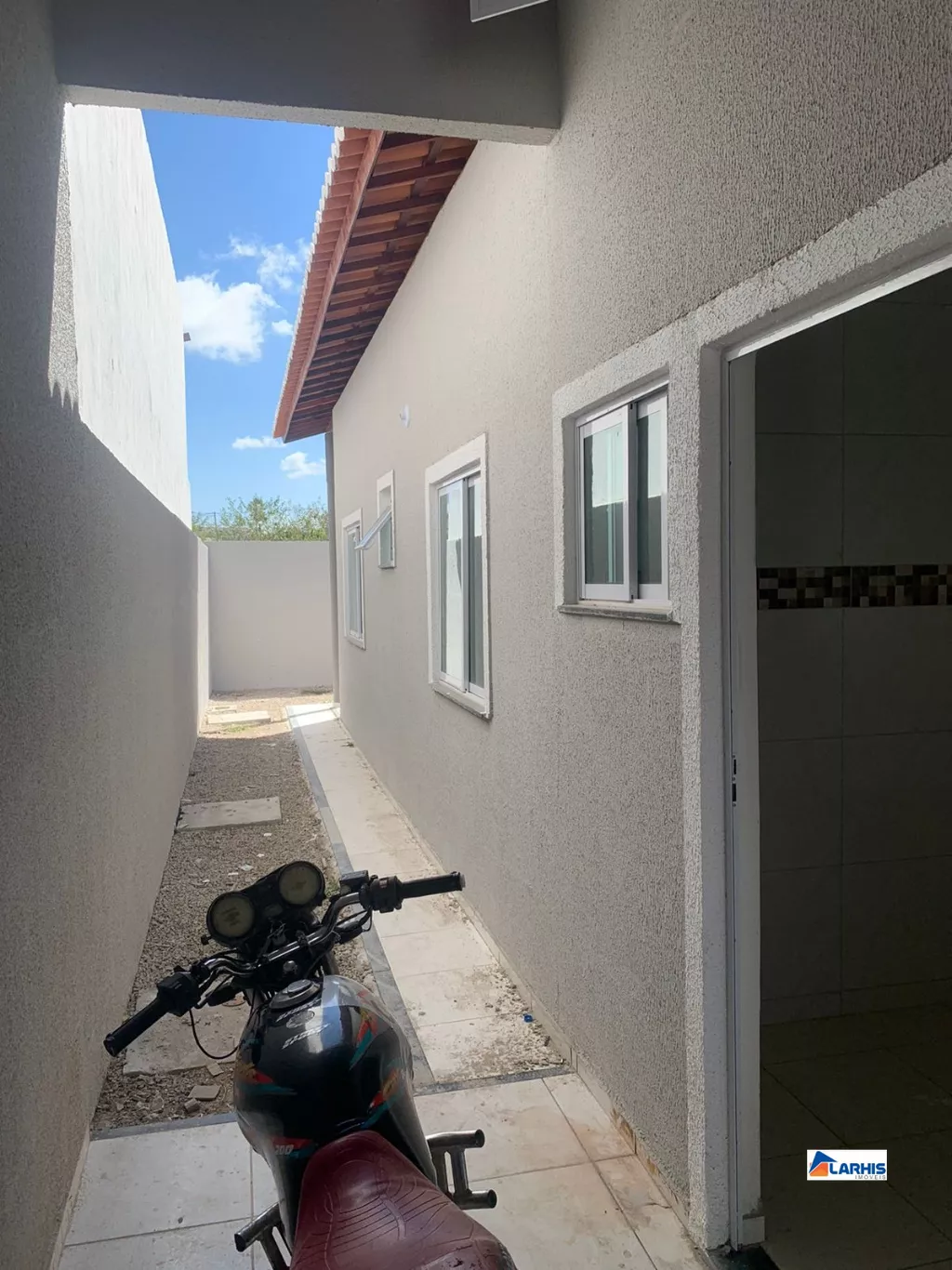 Casa à venda com 2 quartos, 150m² - Foto 3