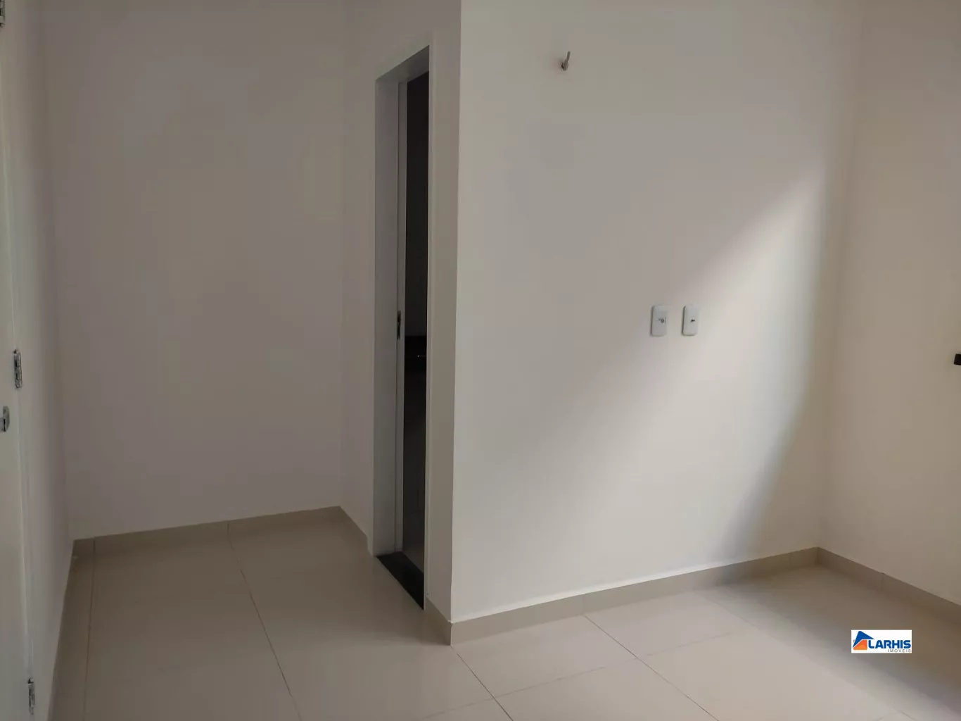 Casa à venda com 3 quartos, 107m² - Foto 7