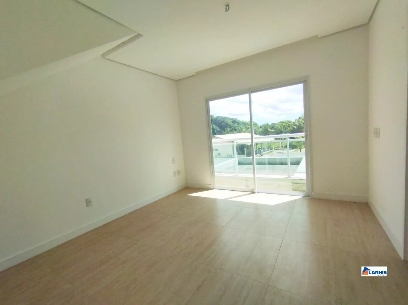 Casa à venda com 3 quartos, 330m² - Foto 16