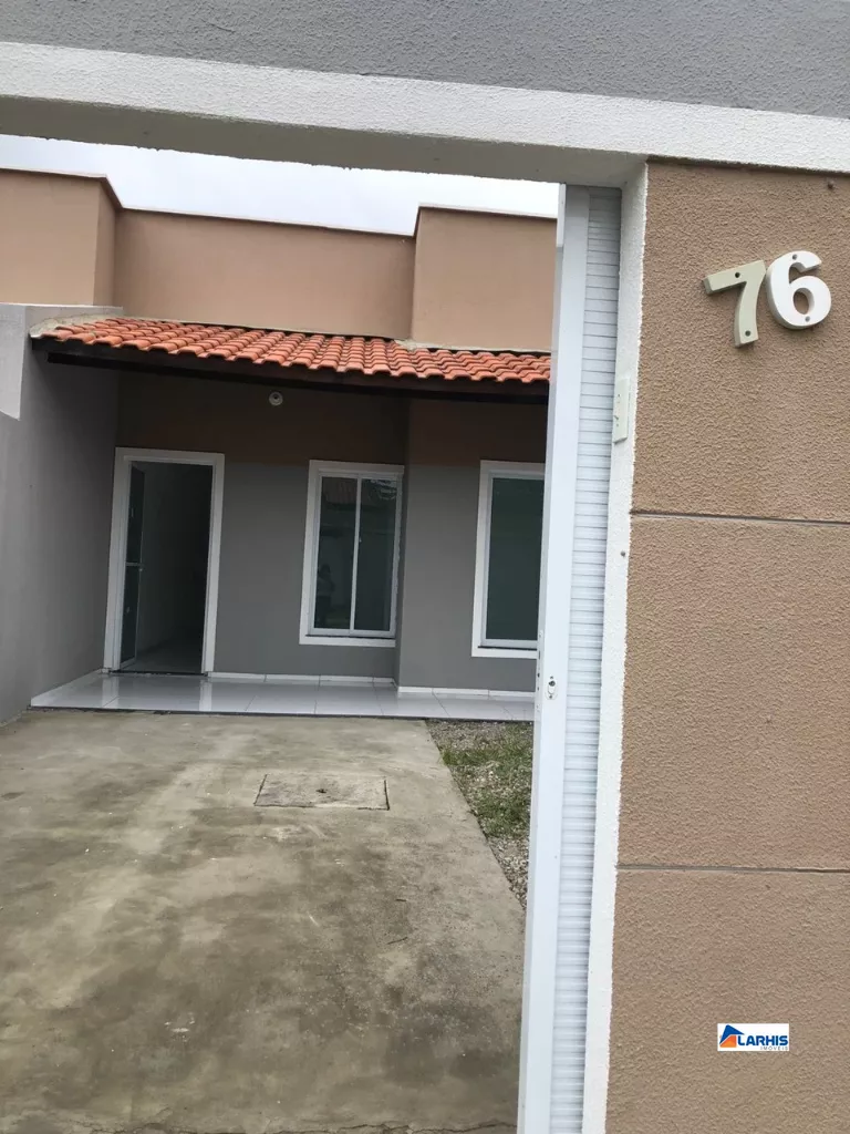 Casa à venda com 2 quartos, 90m² - Foto 3