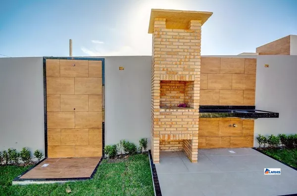 CASA PLANA , 3 QUARTOS , PRECABURA, EUSÉBIO