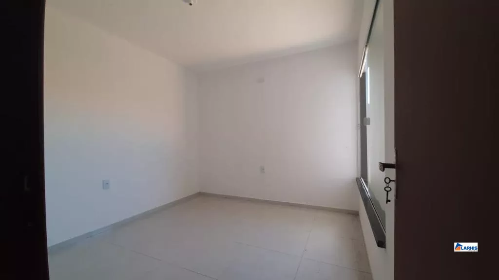 Casa à venda com 2 quartos, 89m² - Foto 11