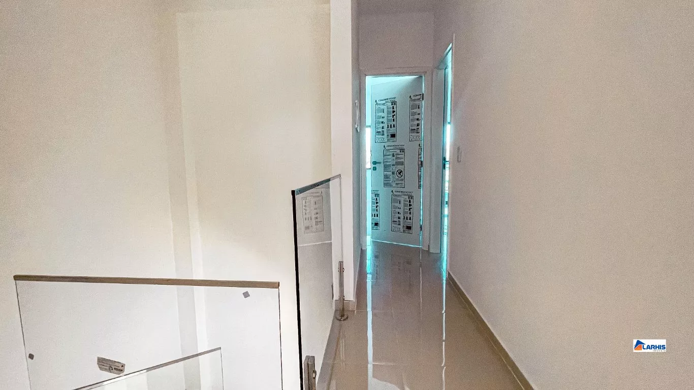 Casa à venda com 4 quartos, 150m² - Foto 10