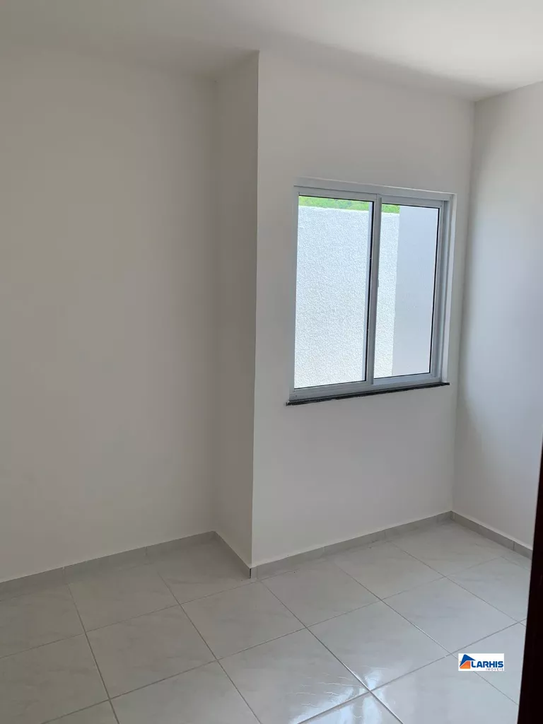 Casa à venda com 2 quartos, 71m² - Foto 7