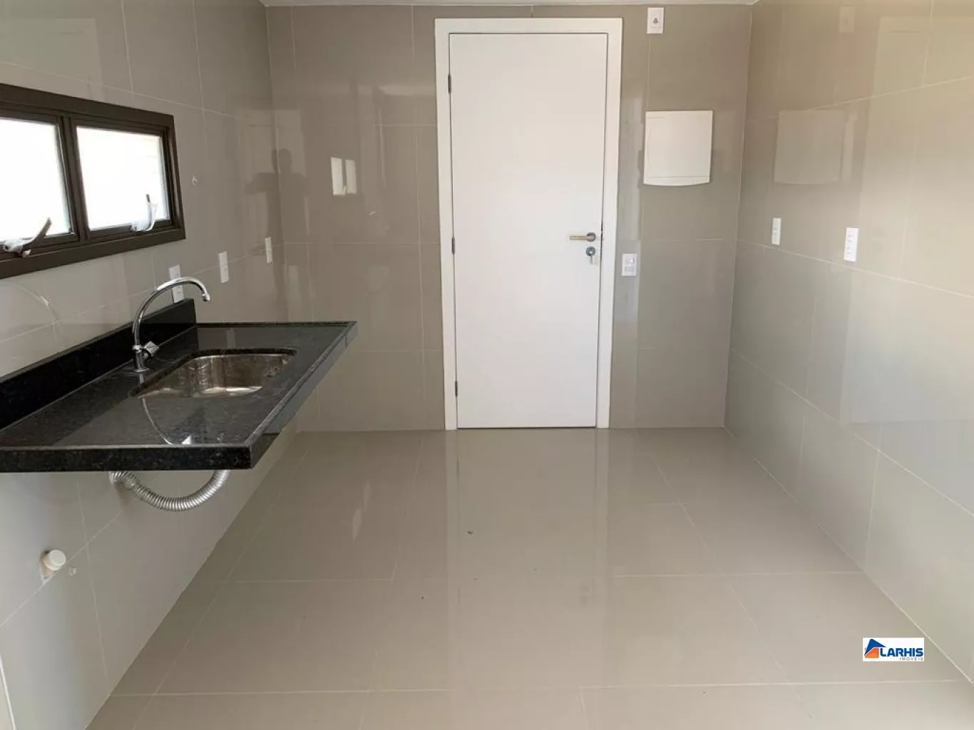 Apartamento à venda com 3 quartos, 123m² - Foto 10