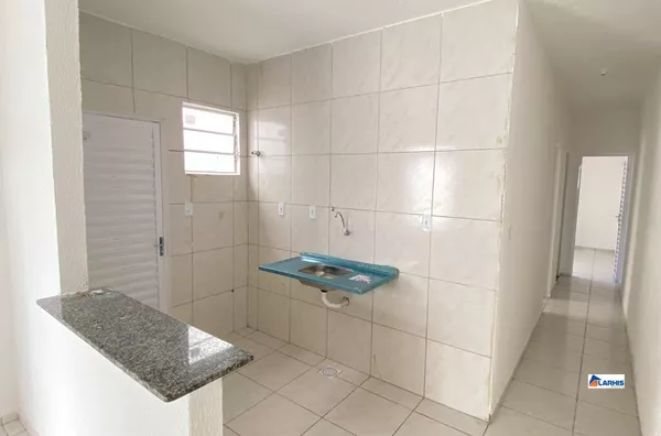 CASA PLANA , 2 QUARTOS , DOURADO , HORIZONTE